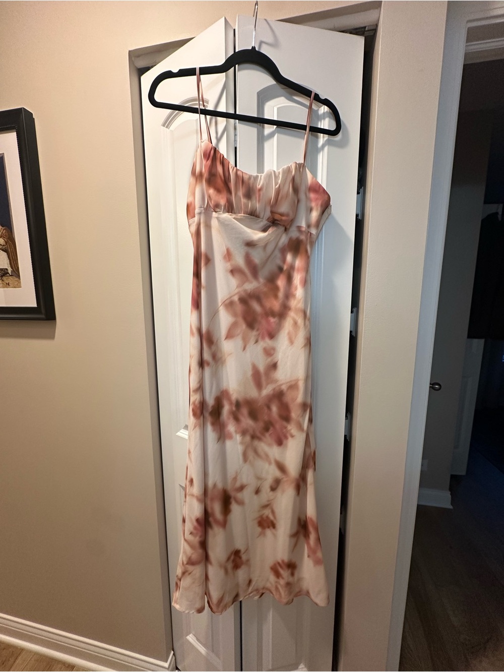 Dynamite Slip Midi Dress in Blush Floral